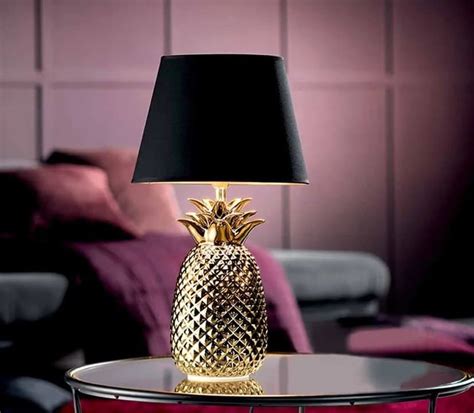 Lidl Cartonne Avec Sa Lampe De Table Design Style Tropical En Or Et