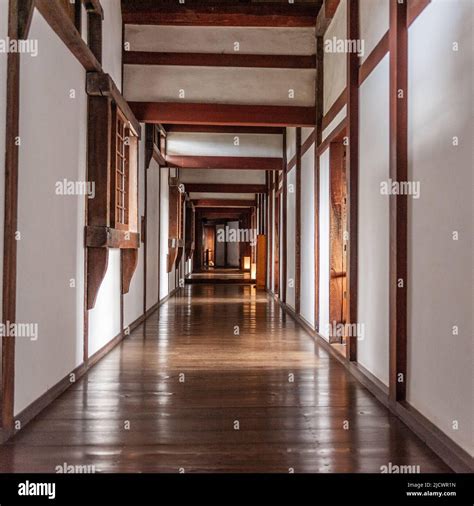 Himeji, Japan - Januari 6, 2020. Interior shot of one of the hallways in Himeji castle. This ...