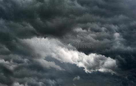 Cloudscape Dram Tico Cielo Nublado Oscuro Que Forma La Precipitaci N