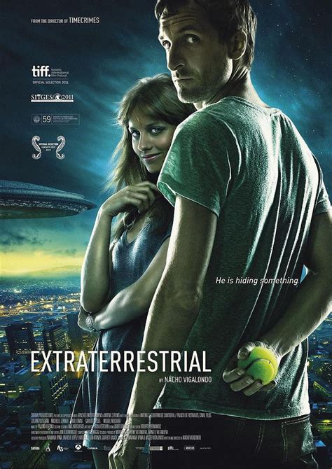 Extraterrestre 2011 Película De Extraterrestres Películas De Ciencia Ficción Películas Indie