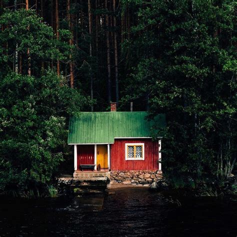 Daily Timewaster Cabin Porn