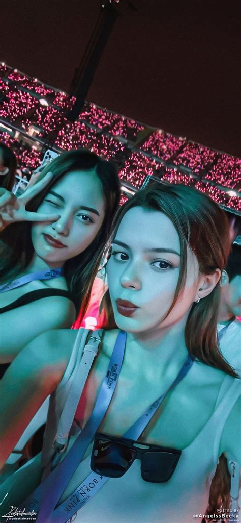 Becky G Wallpaper For IPhone Stylish And Vibrant Backgrounds Cute Lesbian Couples Becky Becky G