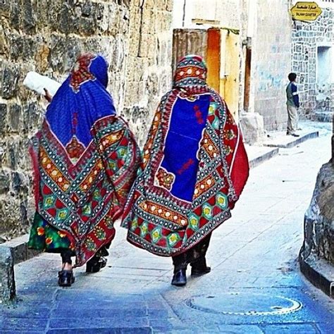 Happy colors . Sanaa, Yemen | Yemen, Middle east culture, Yemen sanaa