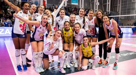 Pallavolo A1 Femminile Pinerolo Senza Prandi E Zago Scandicci Si