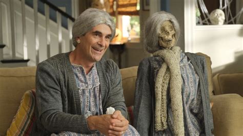 'Modern Family's Ty Burrell Teases Phil Dunphy's 'Psycho' Halloween