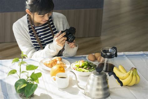 【料理の写真の撮り方】プロ級に撮るコツを、スマホ一眼レフで徹底解説！ ミツモア