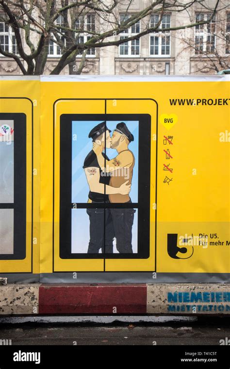 Uomini Gay Che Si Baciano Immagini E Fotografie Stock Ad Alta Risoluzione Alamy