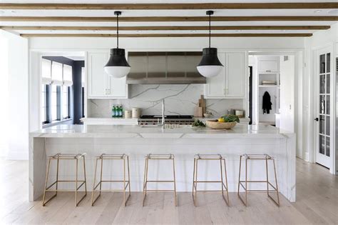 Shiplap Island With Quartz Waterfall Countertop Transitional Kitchen