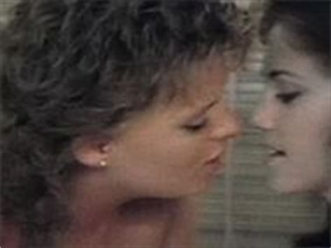 Naked Sue Morrow In Birds In Paradise