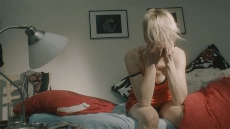 Nude Video Celebs Mona Kortelampi Sexy Tositarkoituksella 2015