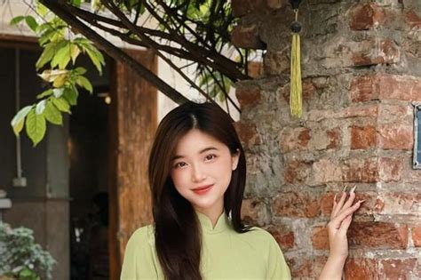 Hot Girl Chuy N H Ng V Ng B O Trung Khen Ng I N C N Gi Ra Sao B O Tri Th C Cu C S Ng