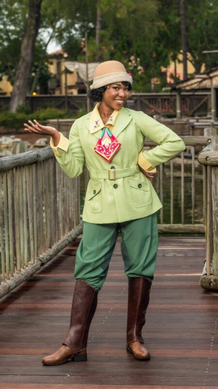 VIDEO: First Look at Tiana's Bayou Adventure Character Costume - WDW News Today