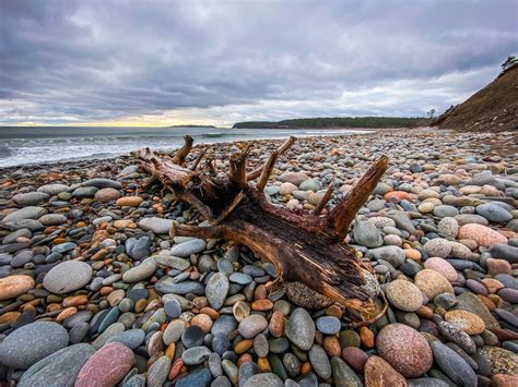 Hirtles beach, Nova Scotia Canada. [OC](3993x2995) : r/EarthPorn