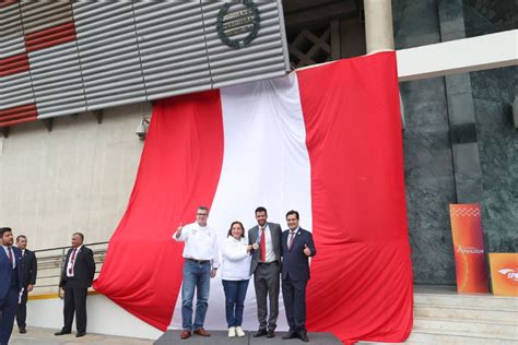 Stefano Peschiera Recibi Los Laureles Deportivos Y Develaron Su Nombre