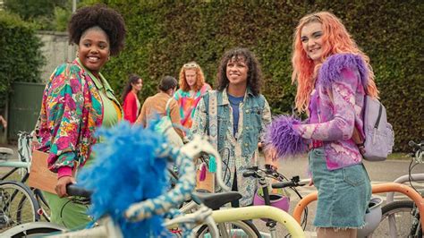 Sex Education Won T Return For Season But There S Good News