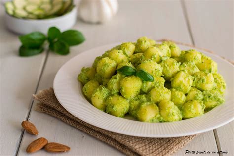 GNOCCHI AL PESTO DI ZUCCHINE RICETTA VELOCE