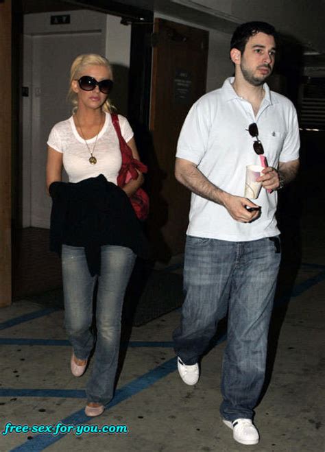 Christina Aguilera Shows Ass And Upskirt On Stage Paparazzi Pix Porn Pictures XXX Photos Sex