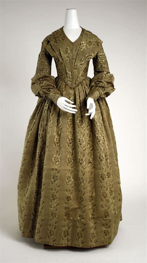 1838 America Silk Dress 1830s Fashion Dresses Historical Dresses