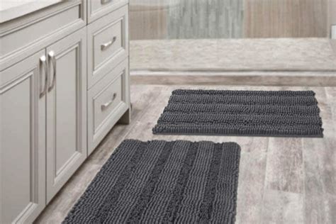 5 Bathroom Rugs Safe for Vinyl Flooring - LivingProofMag