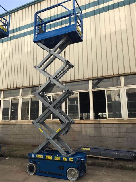 One Person Scissor Lift Extended Platform Easy Operation Battery Short