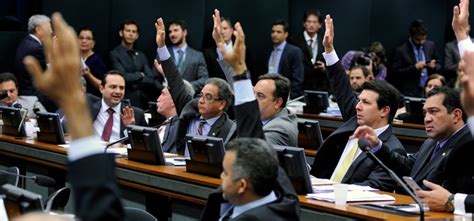 El Congreso Brasileño Aprueba En Primera Instancia Polémica Reforma Que