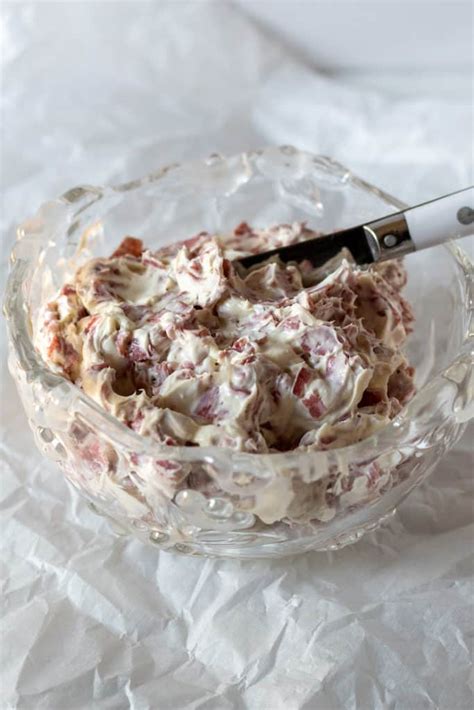 Cream Cheese And Chipped Beef Dip Recipe The Hungry Bluebird