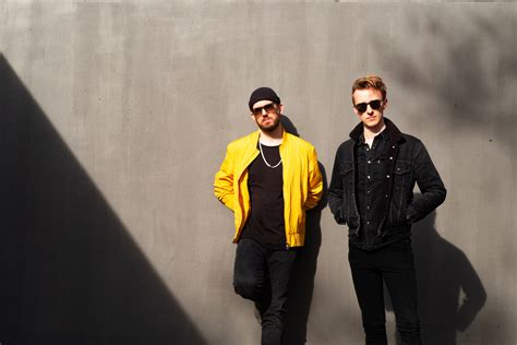 Miles & Miles x Nika Rose - "How Deep" (Single + offizielles Lyric ...