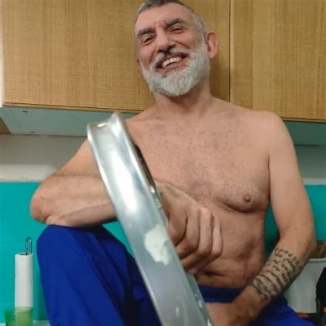 Mature Big Uncut Daddy Cock Itapapixxl Is Shaving His Beard And Trimming Down Epic Cumshot