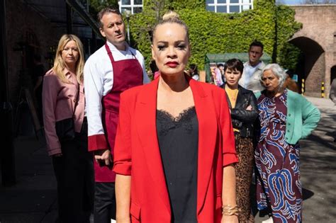 Mrs Doyle Gets Naked On Shameless News TV News What S On TV What To Watch