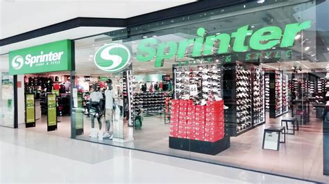 Ode Alla Comodità In Sprinter Con I Sandali Skechers Che Indosseremo Per Tutta Lestate