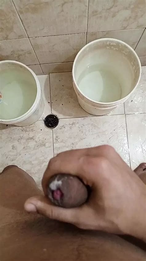 Guy Masturbates In The Bathroom Venezuelan Gay Twink Porn XHamster