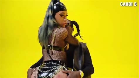 Cardi B Nicki Minaj Twerk Ass Butt