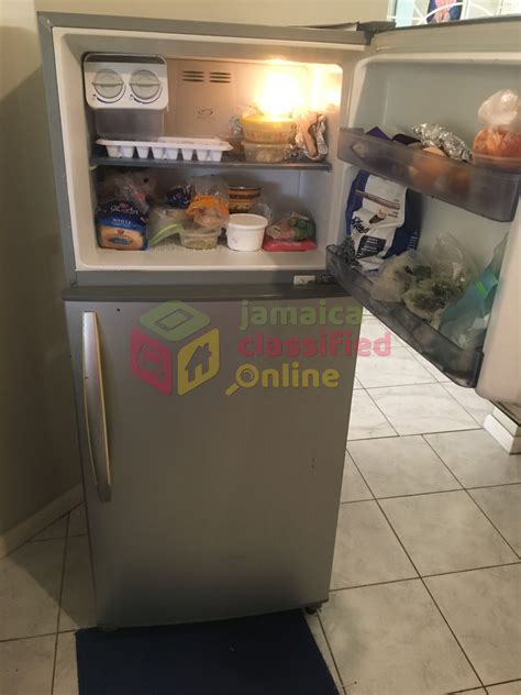 For Sale: Refrigerator Frigidaire - Barbican
