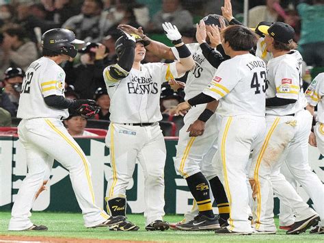 ソフトバンクがサヨナラ勝利で対外試合7連勝 本拠地の初戦を劇的勝利 2024年3月5日掲載 ライブドアニュース