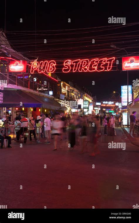 Pub Street At Night Siem Reap Cambodia Stock Photo Alamy