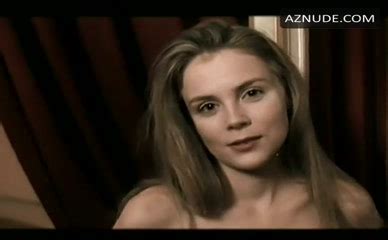 Isabelle Carre Bikini Scene In Hideaway Aznude