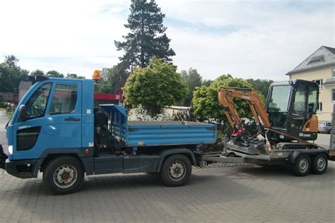 Multicar Im Gespann Mit Bagger Und Anh Nger Volger Mietservice