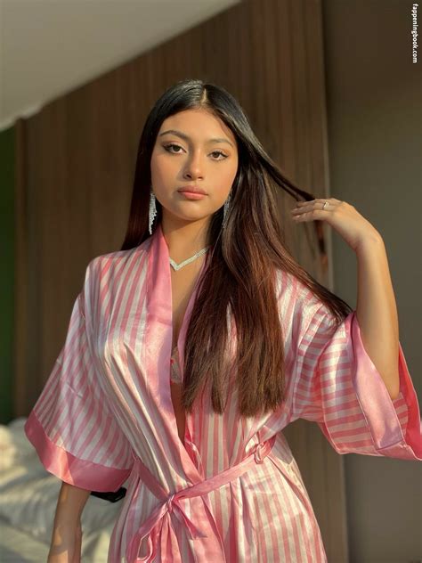 Alexandraboo Nude OnlyFans Leaks The Fappening Photo FappeningBook