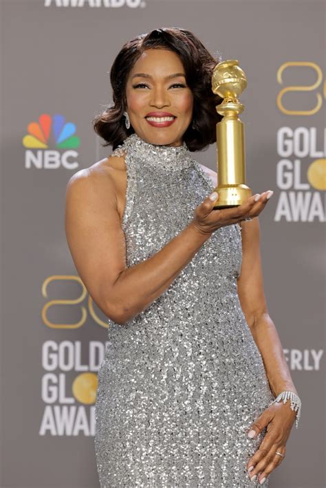 Golden Globes Fans Lust After Angela Bassett 64 And Say She Looks Half Her Age As She Accepts