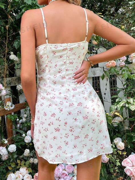 SHEIN WYWH Vestido De Tirantes Con Estampado Floral Ribete Con Encaje