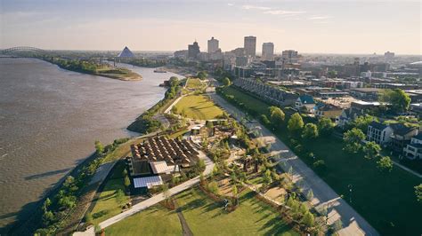 Downtown Park Memphis Tenn