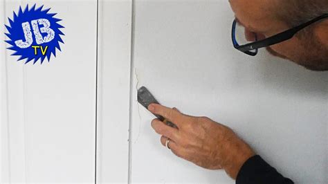 Repairing Cracked Plaster Around A Door Frame YouTube