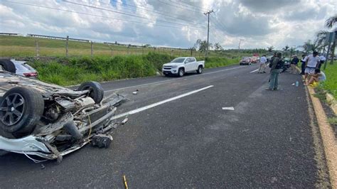 Dos Lesionados En Volcadura De Un Automóvil En El Lencero