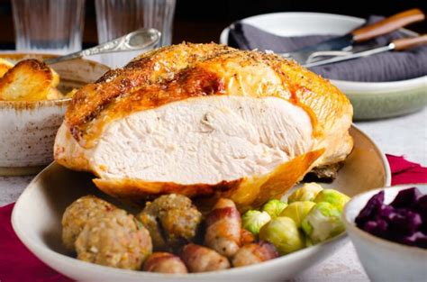 How to Roast a Turkey Crown? - Lost in Food