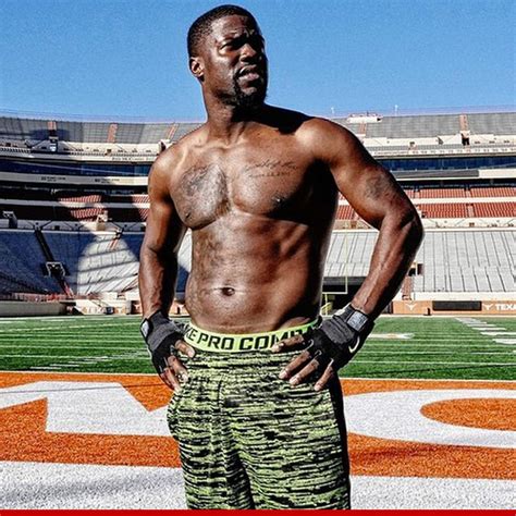 Kevin Hart Shirtless