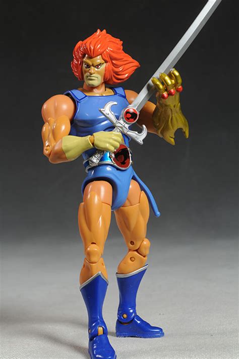 Review And Photos Of Thundercats Classic Lion O Action Figure By Bandai