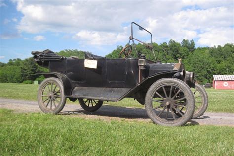 Ford Model T Touring Car - Old Rhinebeck Aerodrome