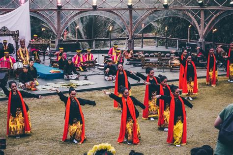 Festival Lembah Ijen Tari Meras Gandrung Banyuwangi Paket Tour