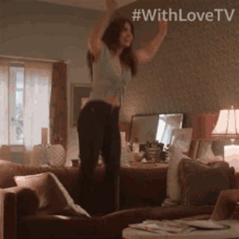 Jumping GIFs | GIFDB.com