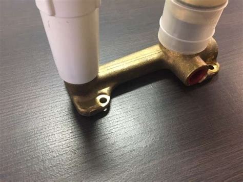 Uniwersalny element do podtynkowych baterii umywalkowych Kludi 38243 ...